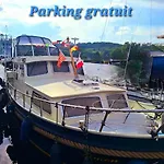 Houseboat Cosy Et Atypique A Le Zimon Πλωτό κατάλυμα *