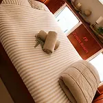 Houseboat Cosy Et Atypique A Le Zimon Botel Rouen