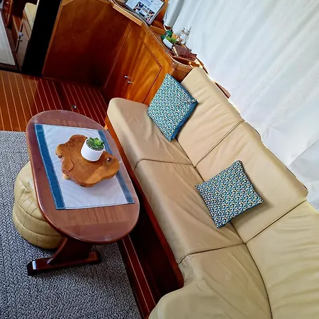 Bateau-hôtel Bateau Le Zimon - Insolite