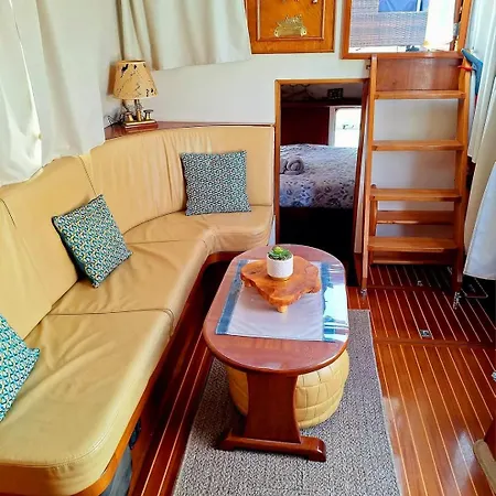 Botel Bateau Zimon-vue Seine-nuit Insolite A Rouen