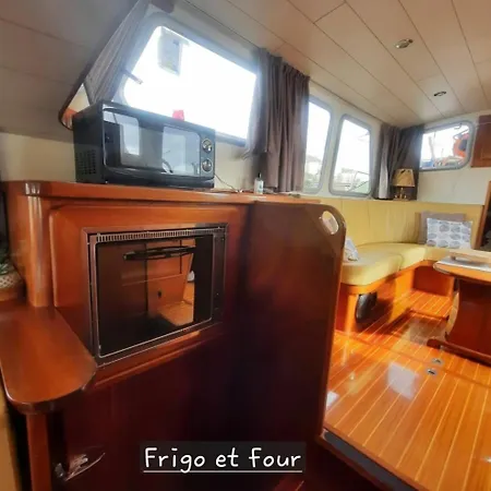 Bateau Zimon-vue Seine-nuit Insolite A Botel *