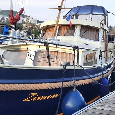 Botel Bateau Zimon-vue Seine-nuit Insolite à *